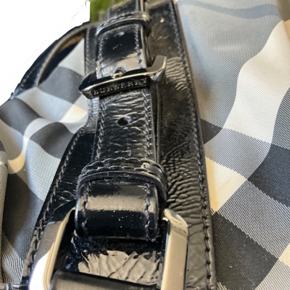 Burberry Black & Gray Beat Check Lowry Tote Convertible Crossbody - Picture 5 of 8